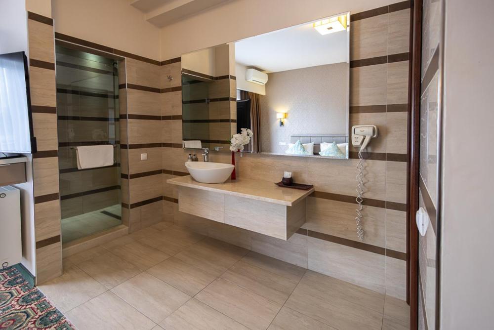 Hotel Romanita Baia Mare Extérieur photo